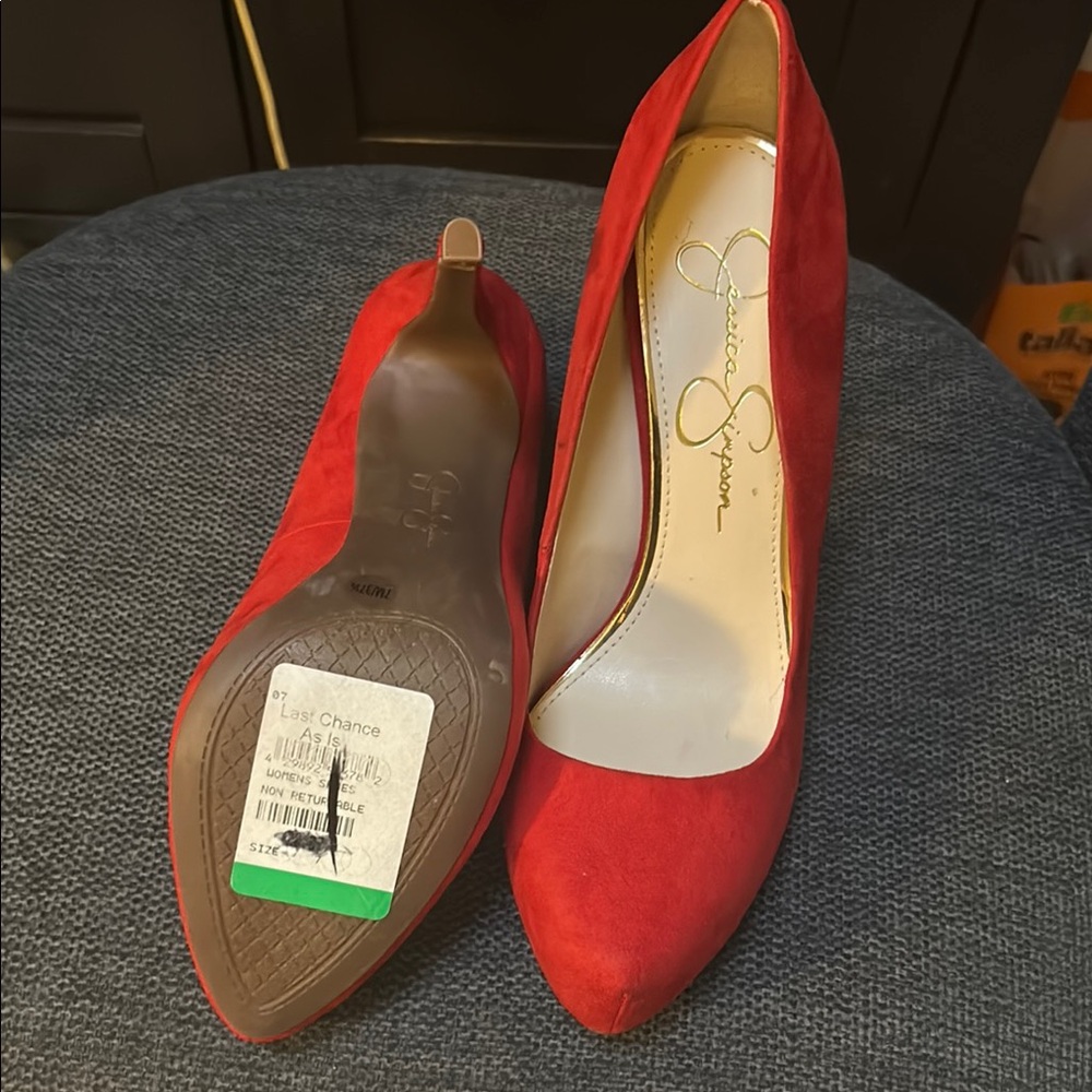NWOB Jessica Simpson Bold Red Heels- size 7 - Picture 4 of 7